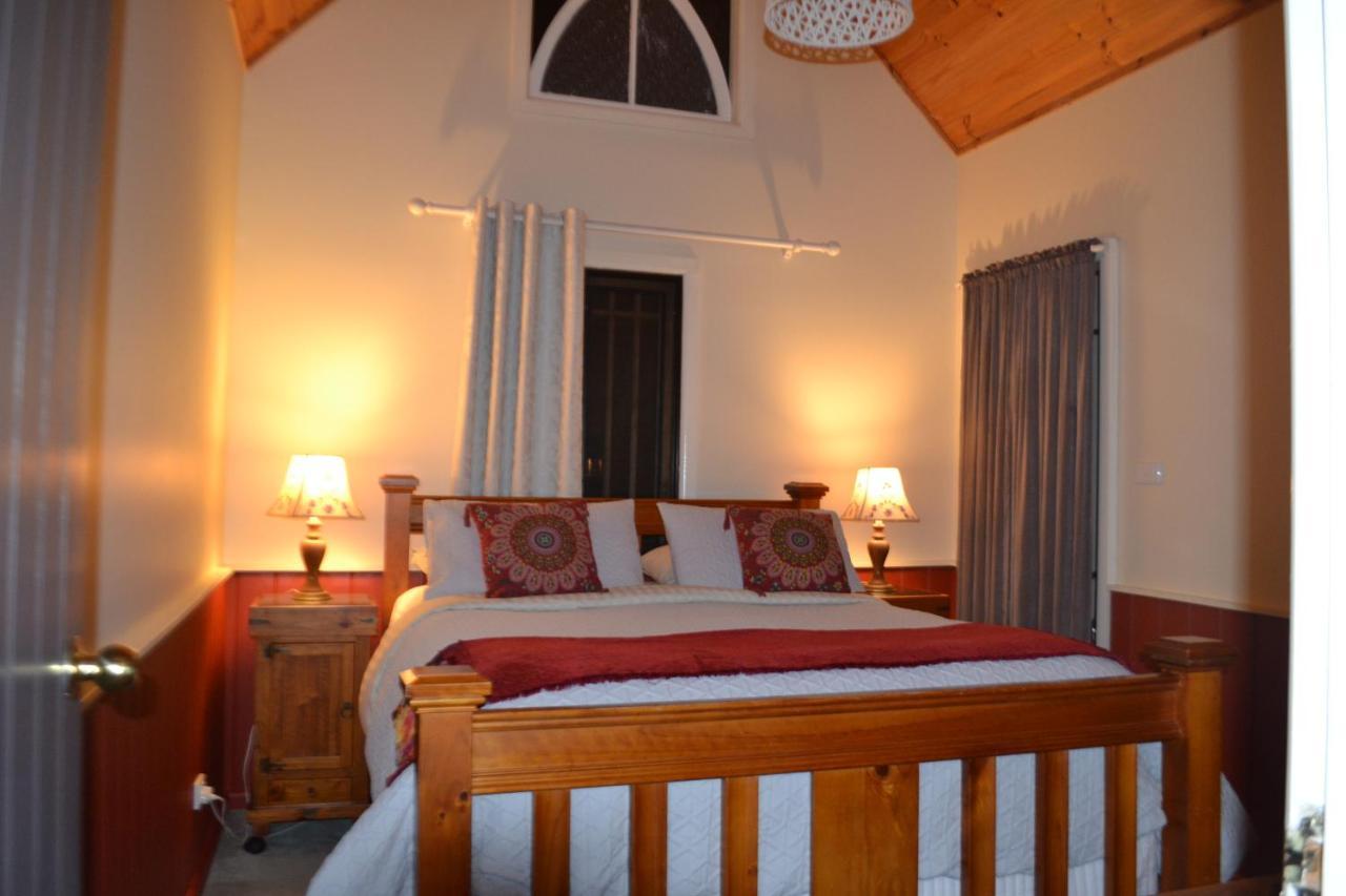 Mulberry Cottage Unique B&B Accommodation Richmond Esterno foto