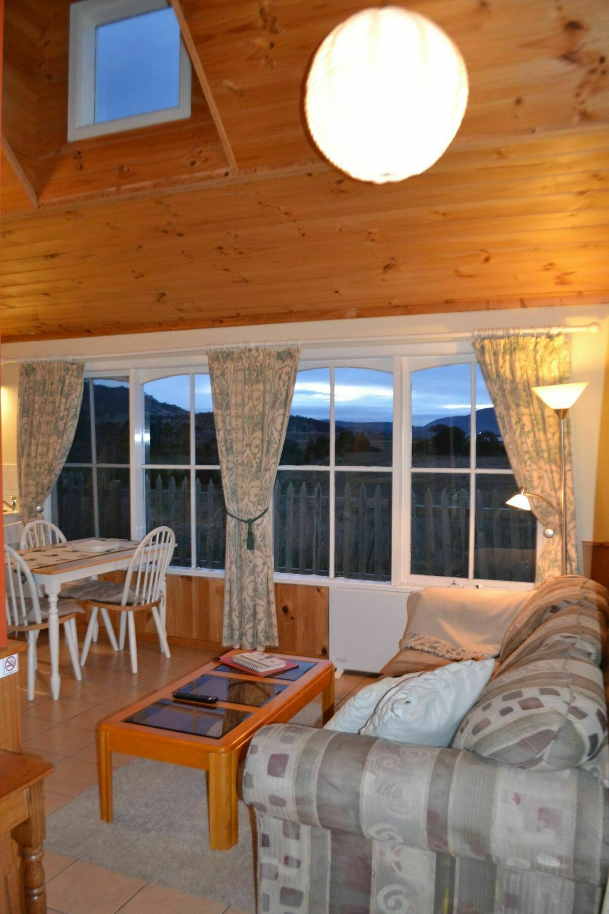 Mulberry Cottage Unique B&B Accommodation Richmond Esterno foto